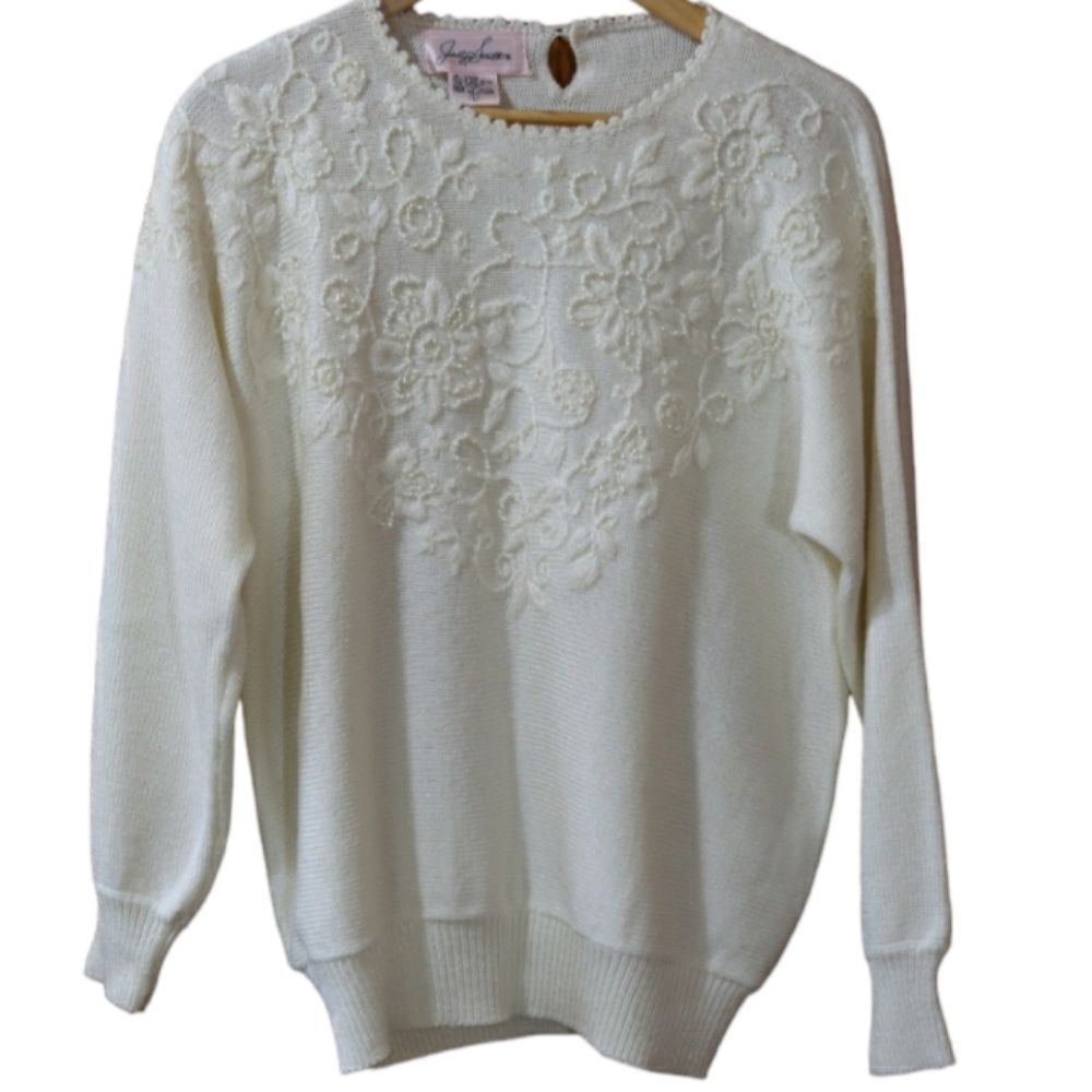 Jocelyn Smith White Beaded Embroidered Pearl Keyhole Sweater Large